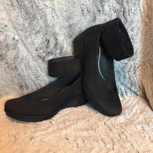 Dansco leather slip on with ankle strap